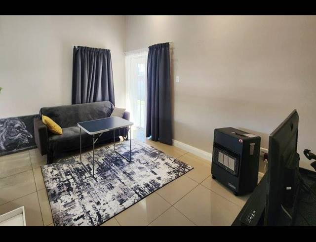 2 BEDROOM TOWNHOUSE FOR SALE IN PARSONSVLEI